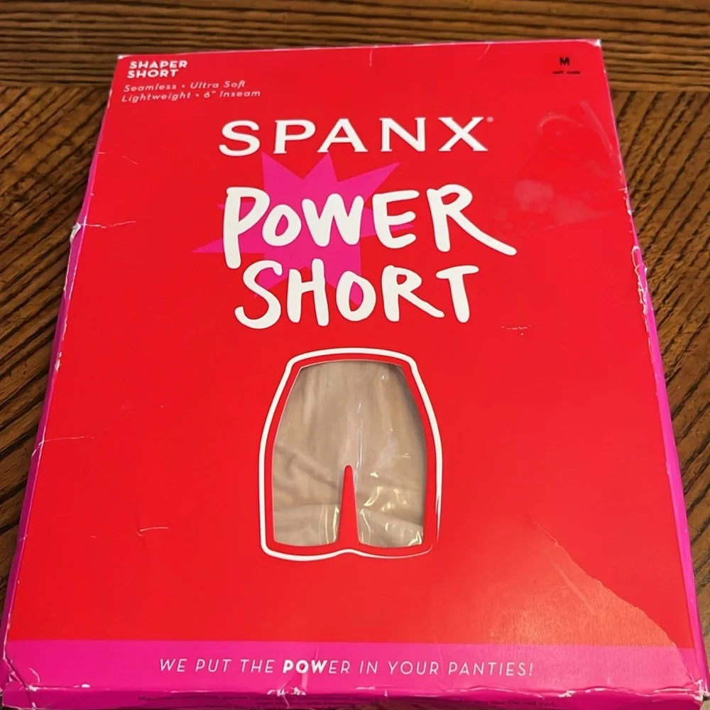 SPANX WOMENS SHAPER SHORTS. NWT. SIZE MEDIUM. SOFT NUDE - Picture 1 of 7